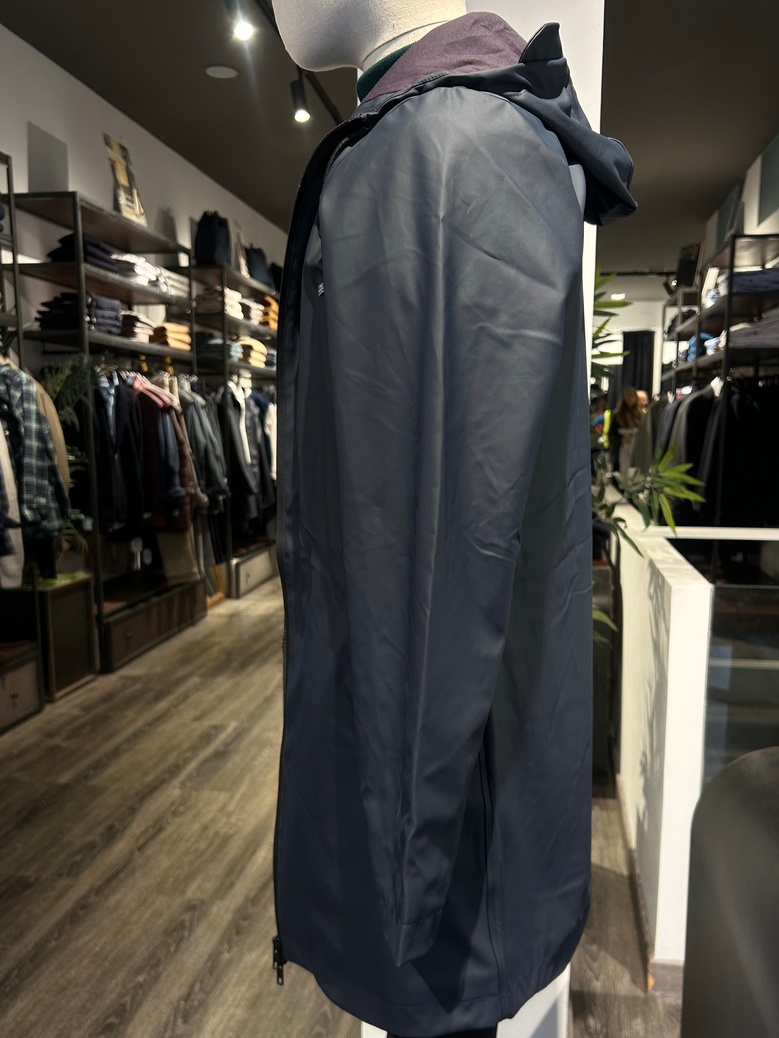 The Windbreaker Azul Marino-zoom-4
