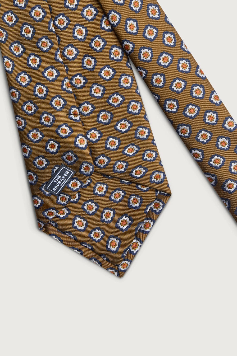 The Silk Tie Ocre Figuras-zoom-2