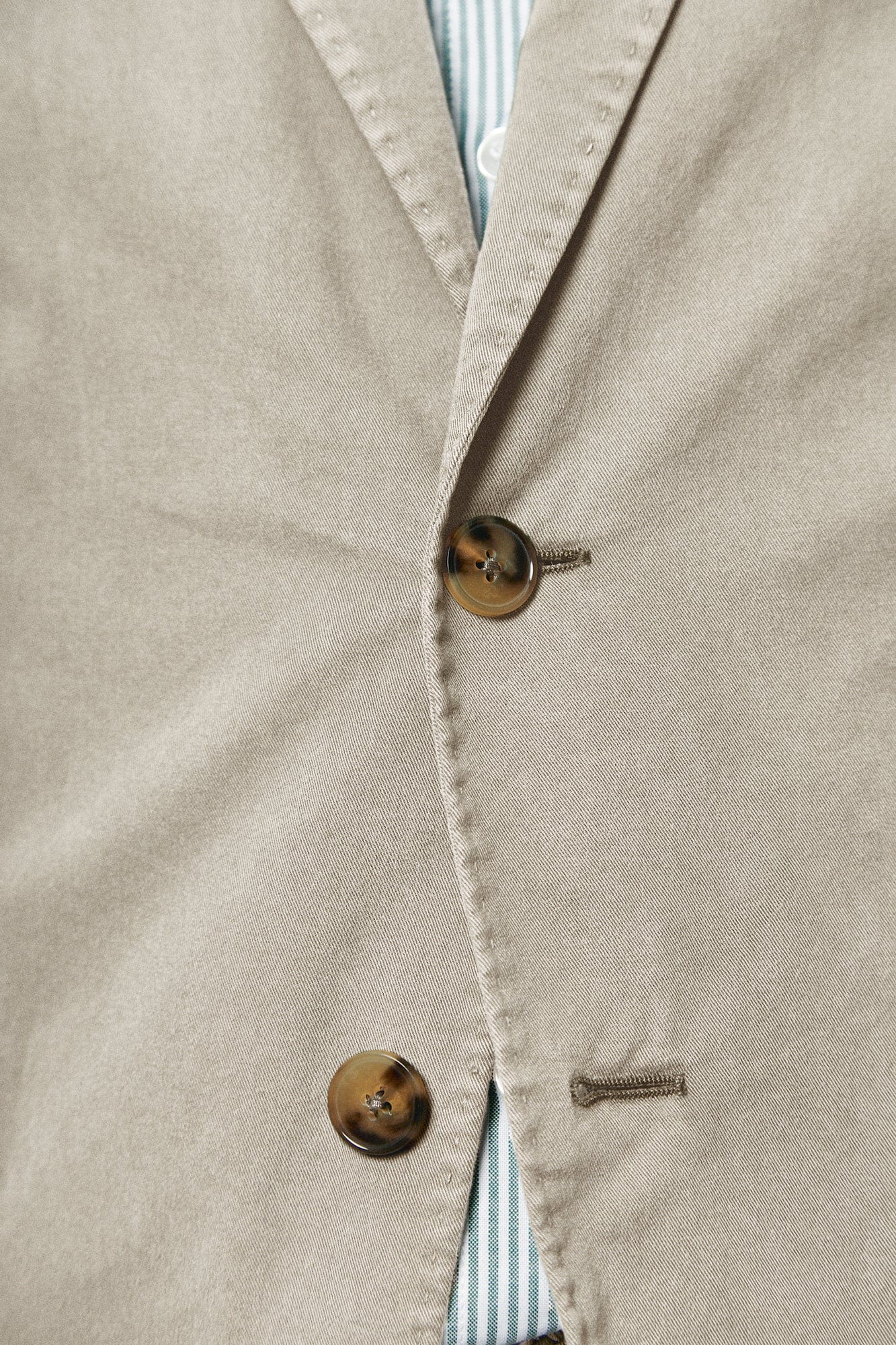 The Gabardina Beige Alhamilla